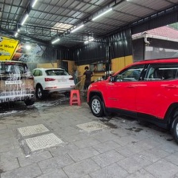 B2 Car Wash And Detailing