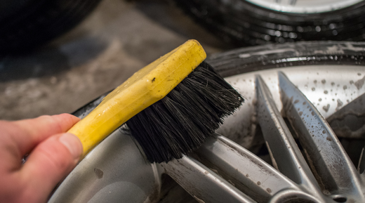 Cleaning Car Rims