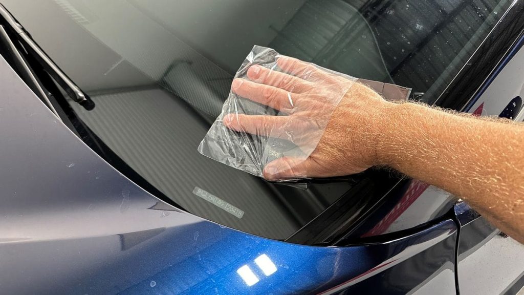 Cleaning Car Windshields