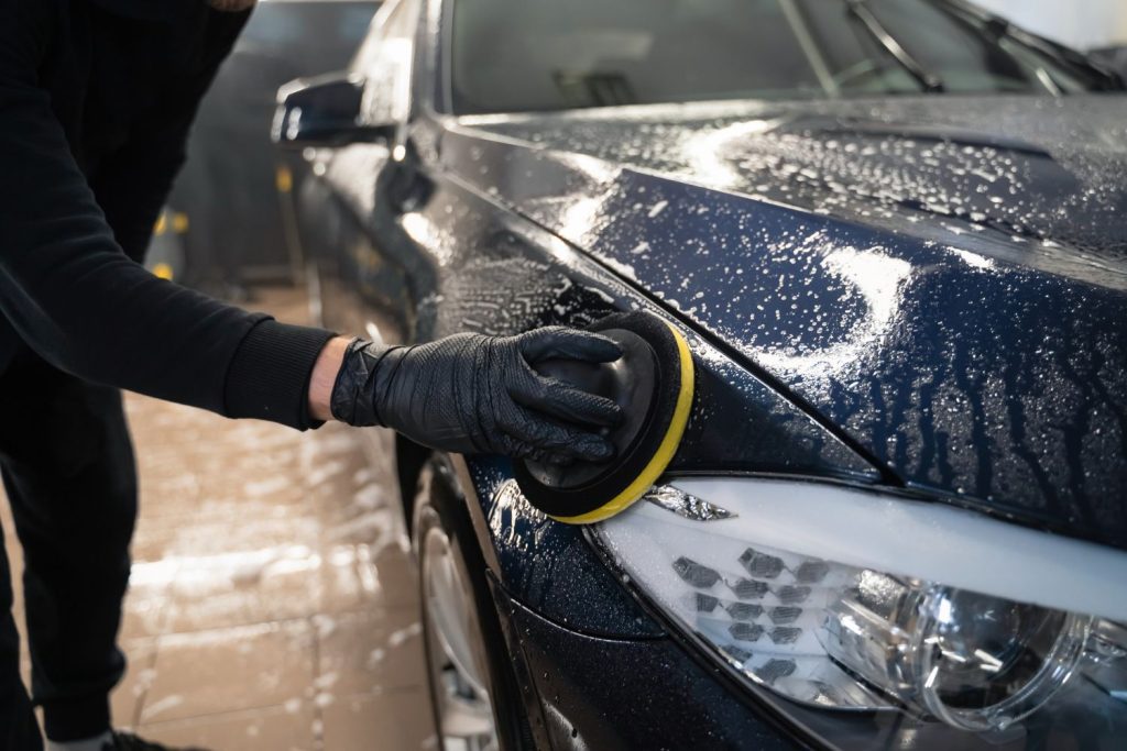 Detailing a Black Car